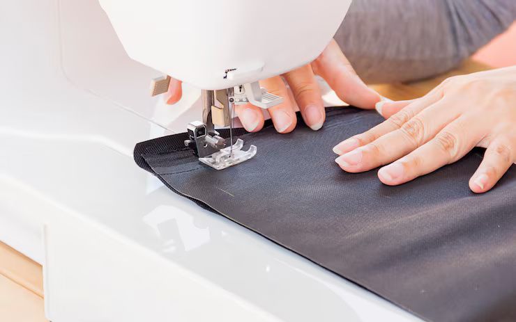 A Complete Guide to Fabric Cutting Machines with Insights and Practical Tips